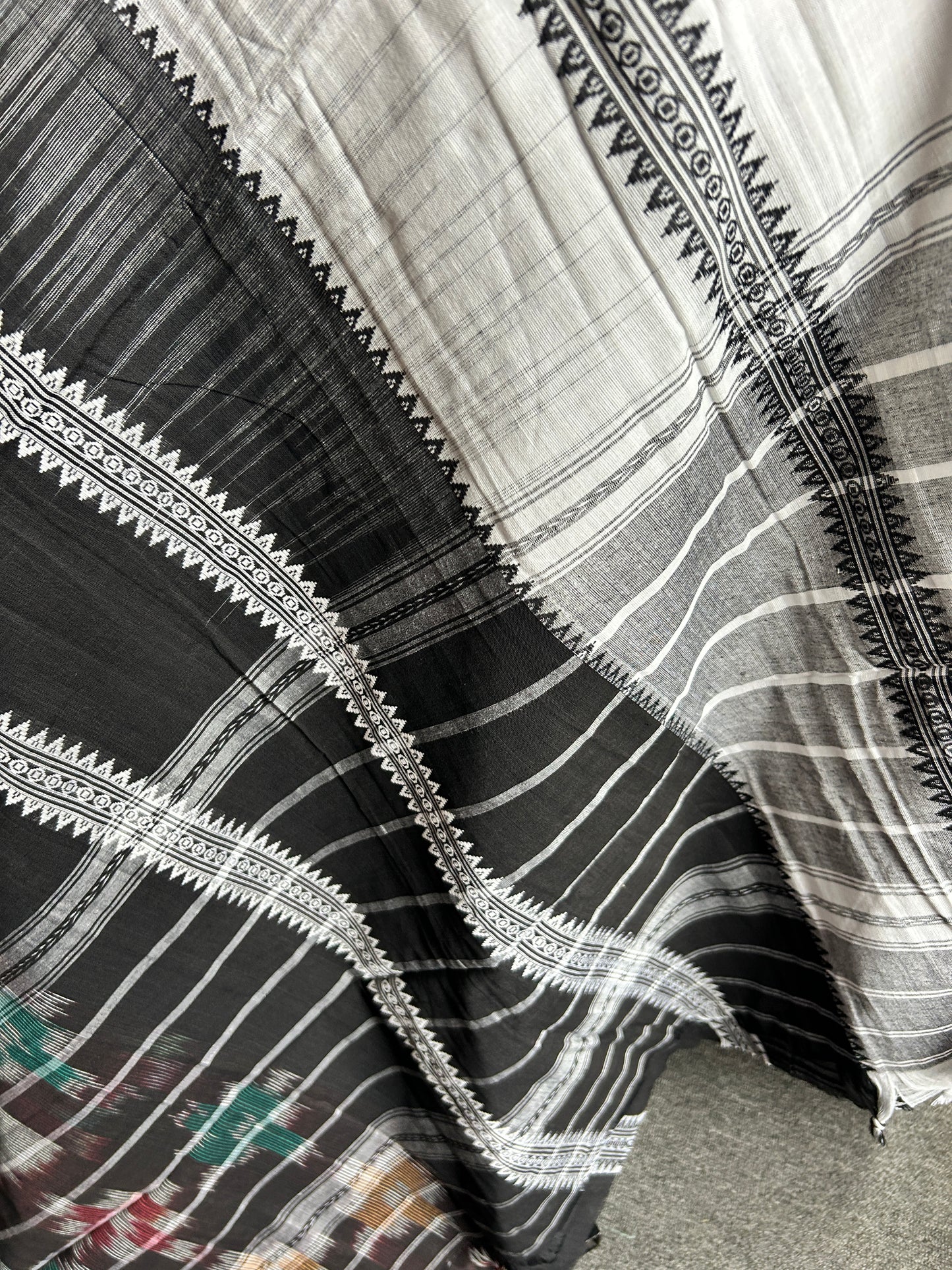 BLACK DHANIAKHALI SAREE