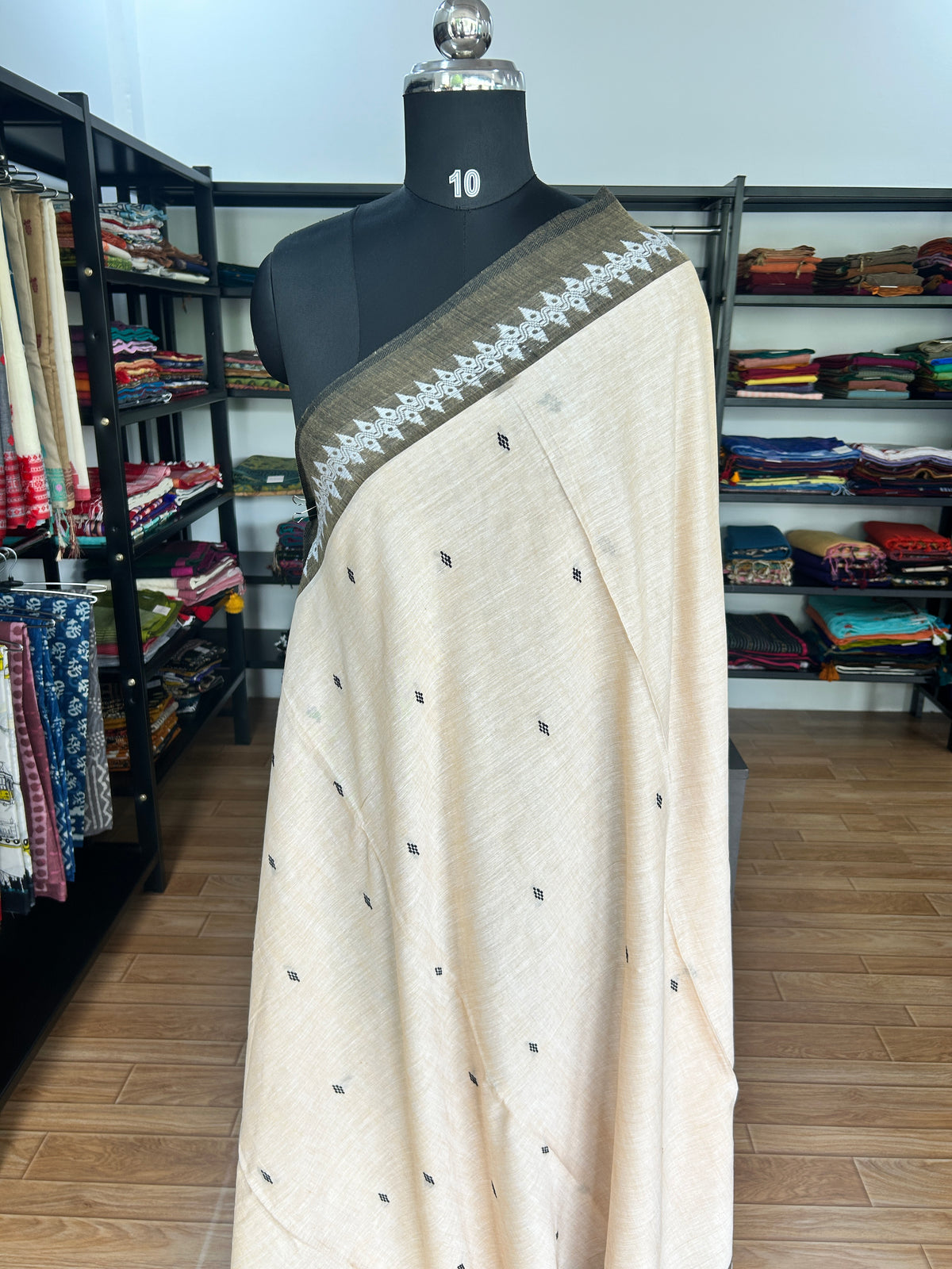 WHITE DHANIAKHALI SAREE