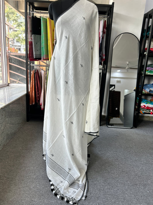 WHITE JAMDANI
