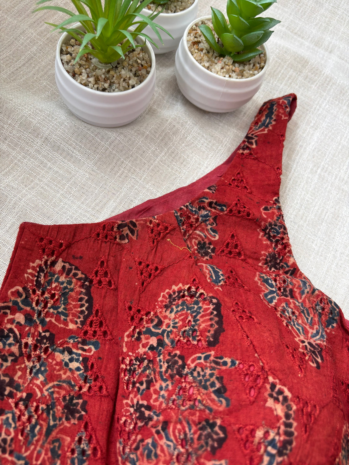 MAROON HAKOBA BLOUSE