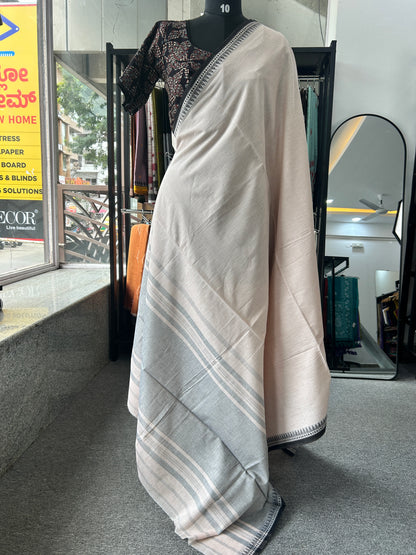 BIEGE DHANIAKHALI SAREE