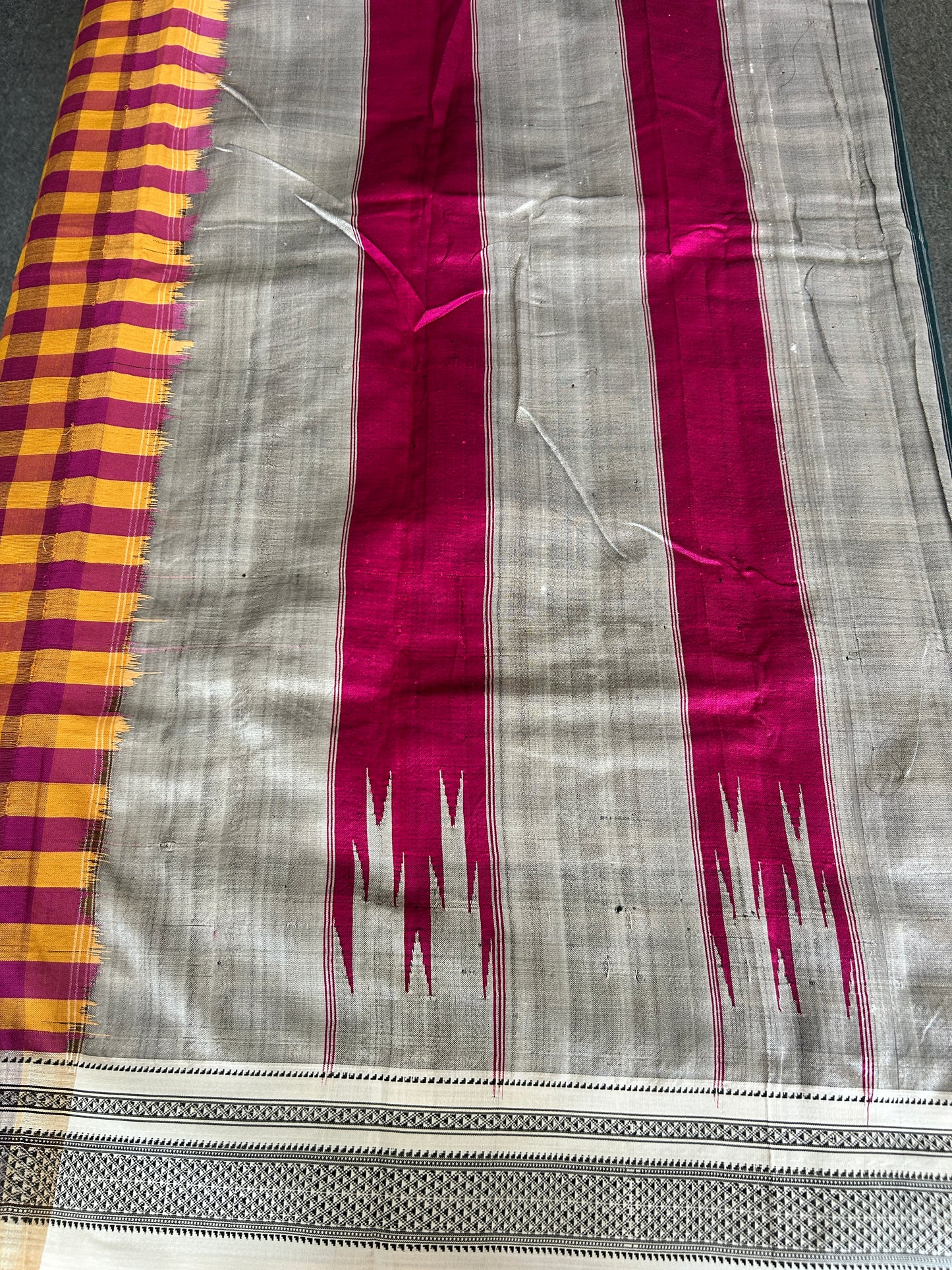 CHECKS HANDLOOM ILKAL SAREE