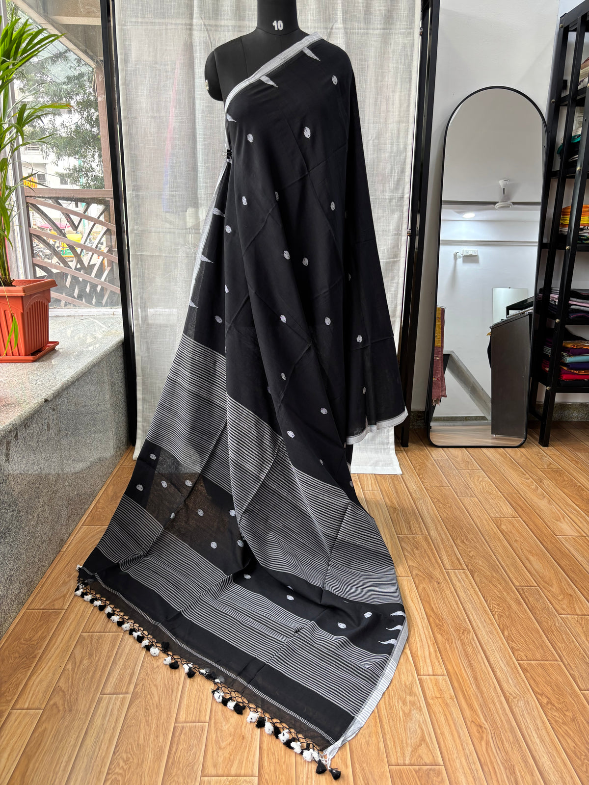 BLACK JAMDANI SAREE