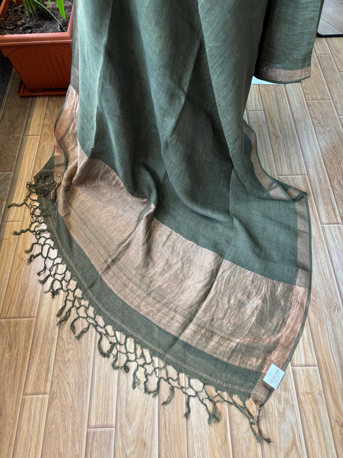 GREEN PURE LINEN SAREE