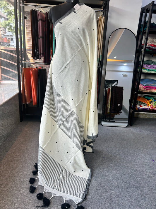WHITE MUL JAMDANI SAREE