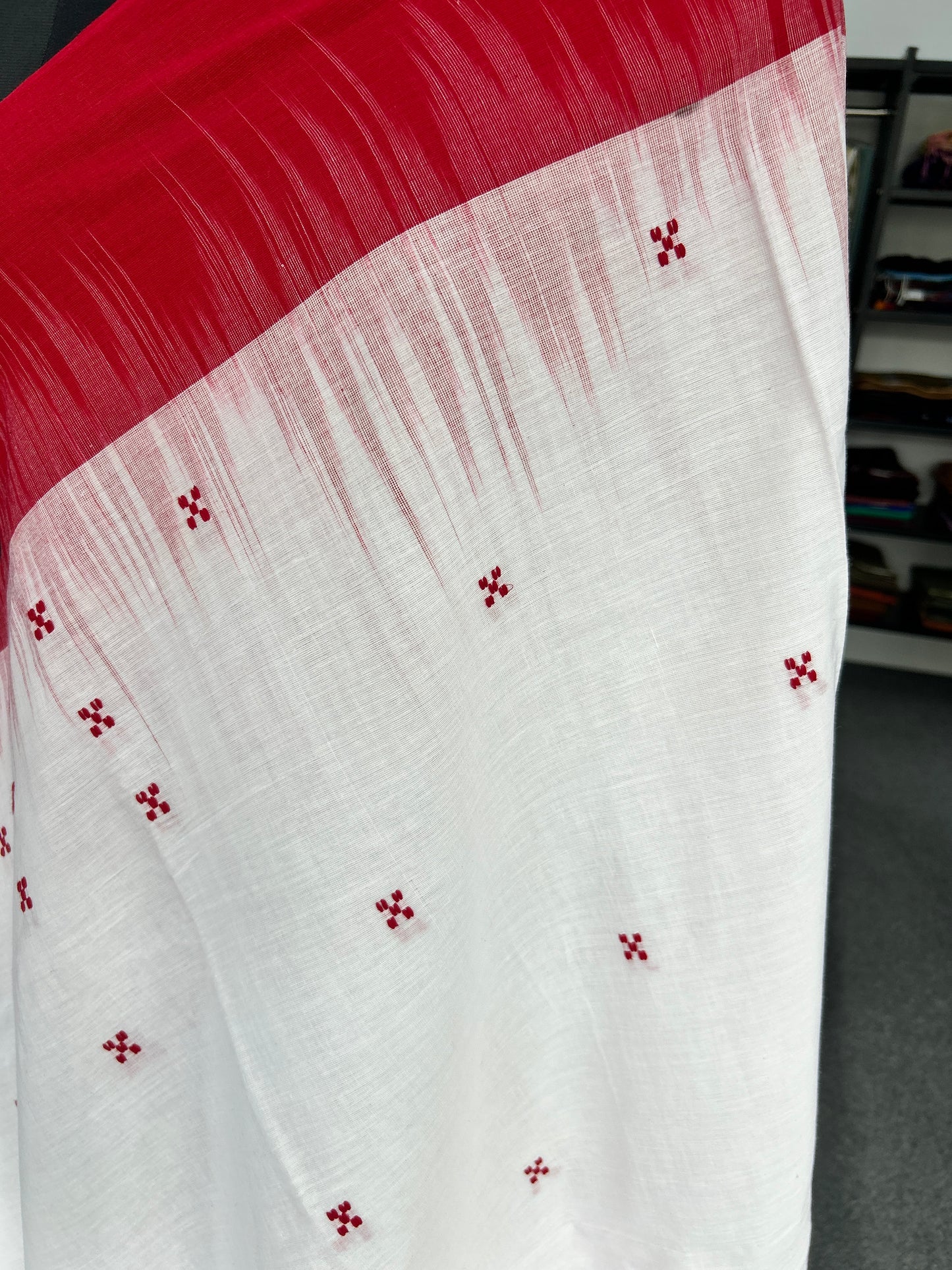 WHITE DHANIAKHALI SAREE