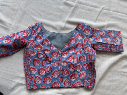 BLUE STRECHABLE BLOUSE