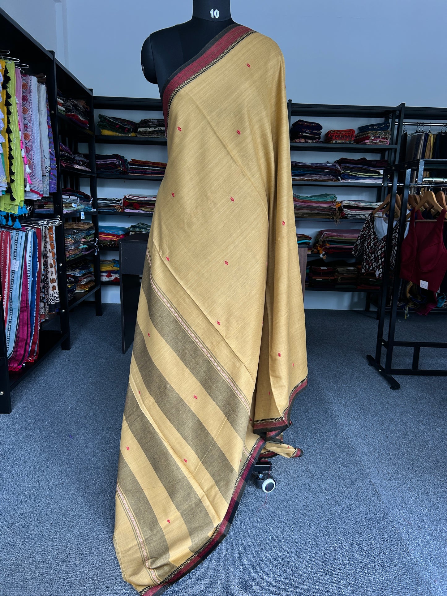BIEGE DHANIAKHALI SAREE