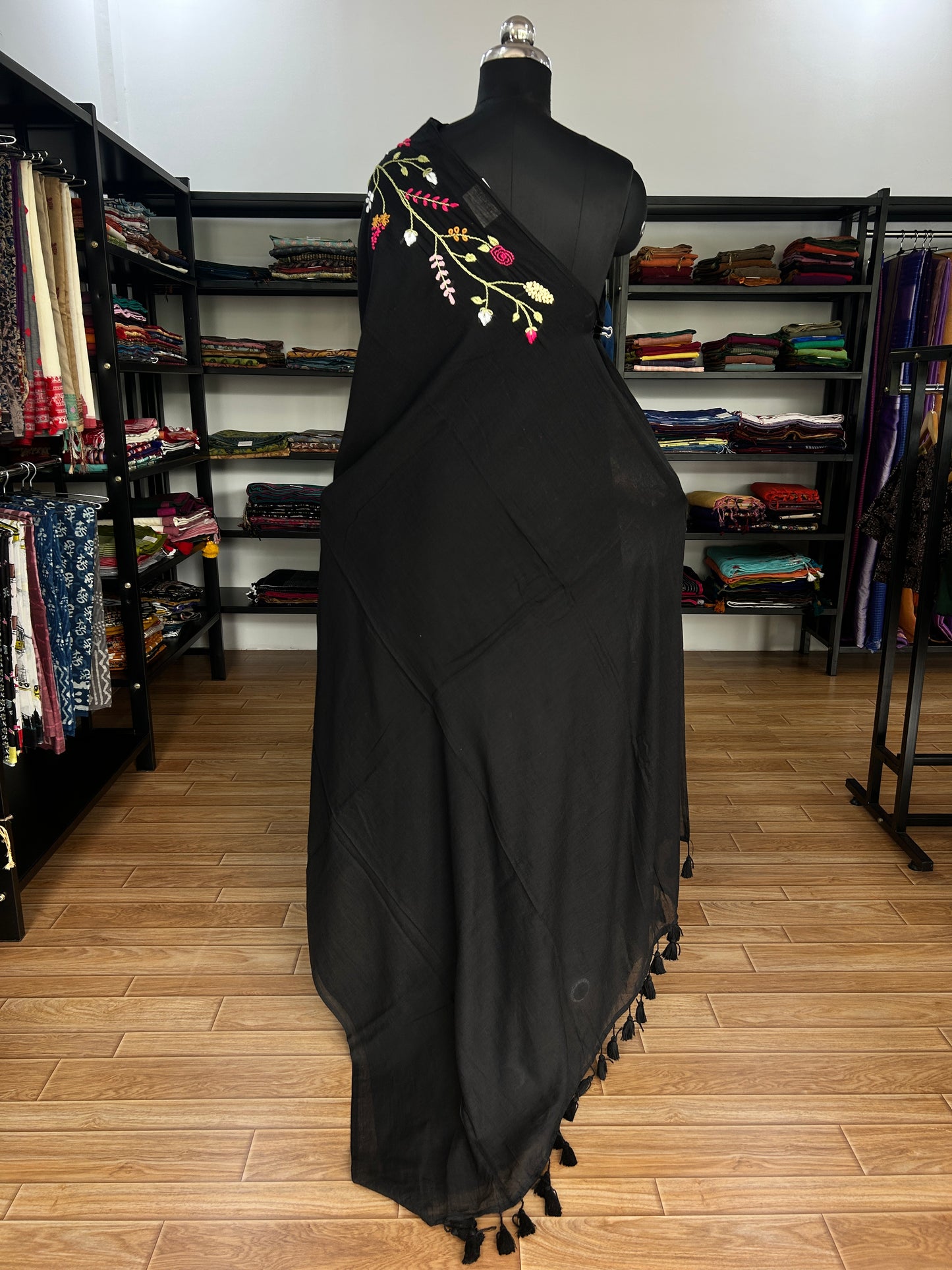 BLACK KATHA MUL SAREE