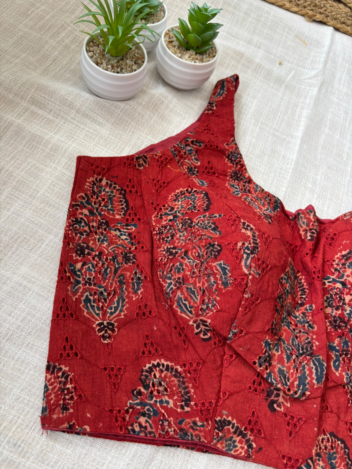 MAROON HAKOBA BLOUSE