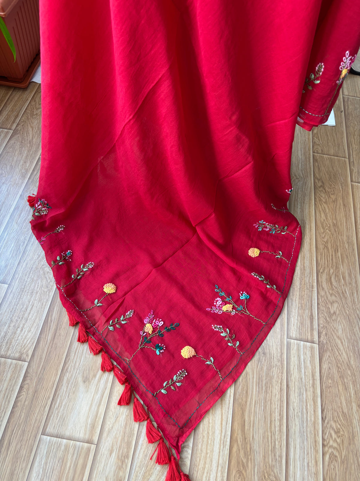 RED EMBROIDERED MUL SAREE