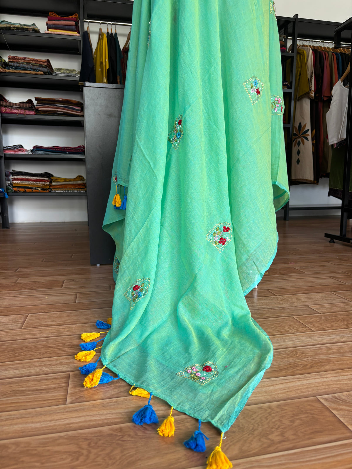 GREEN EMBROIDERED MUL SAREE