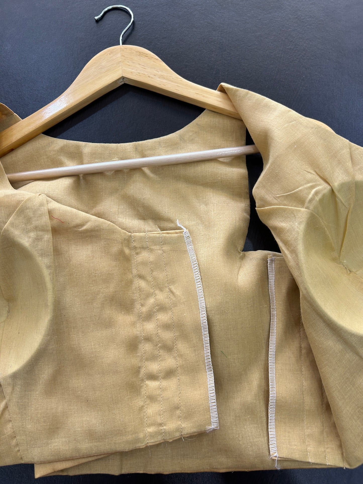 BIEGE BLOUSE