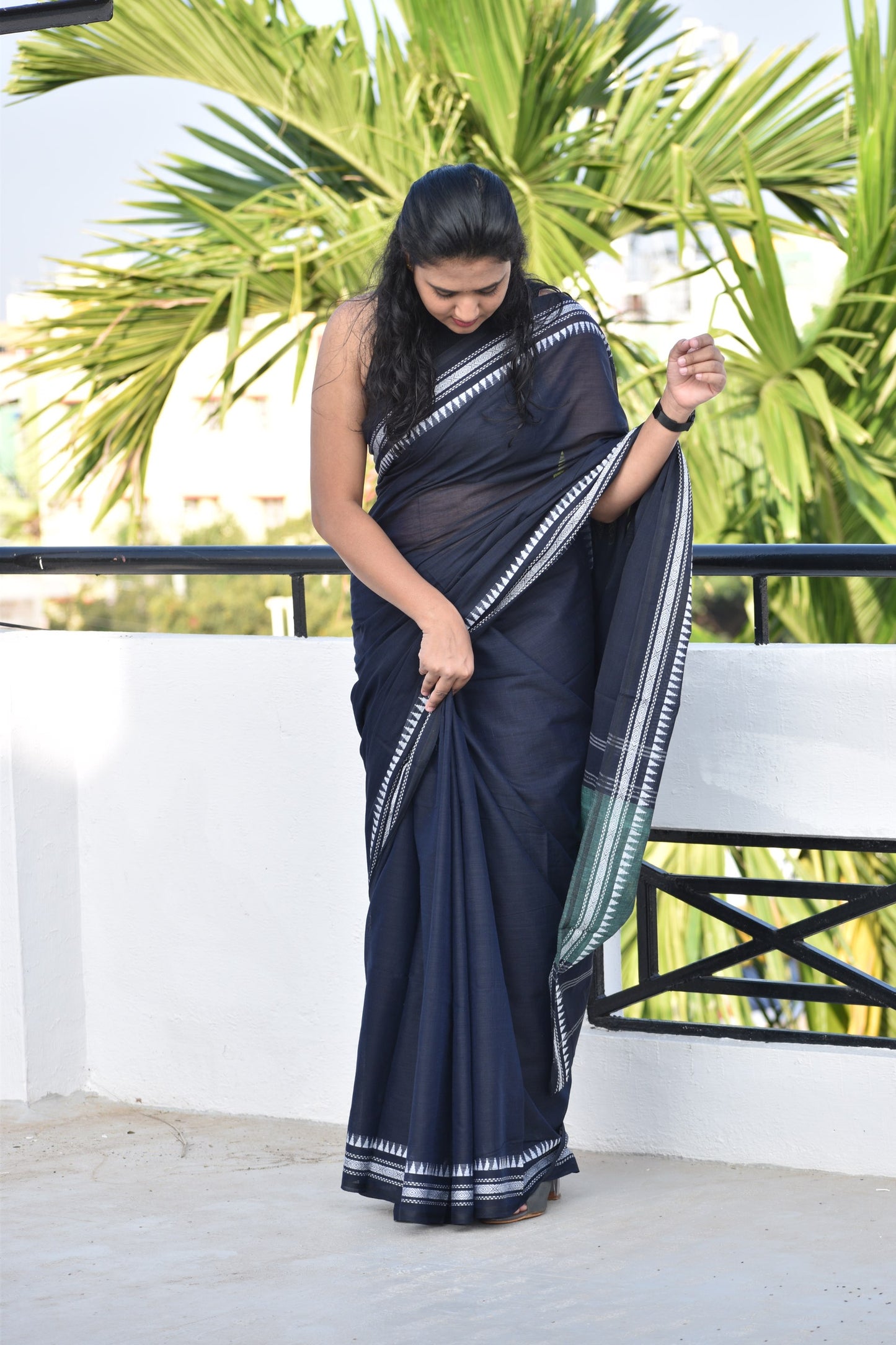 BLACK DHANIAKHALI SAREE