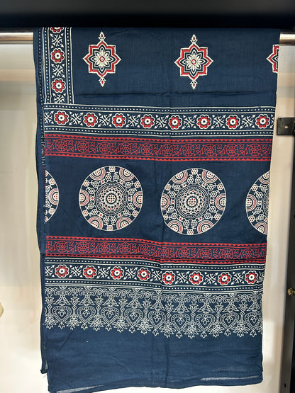 WHITE GAMTHI COTTON SUIT