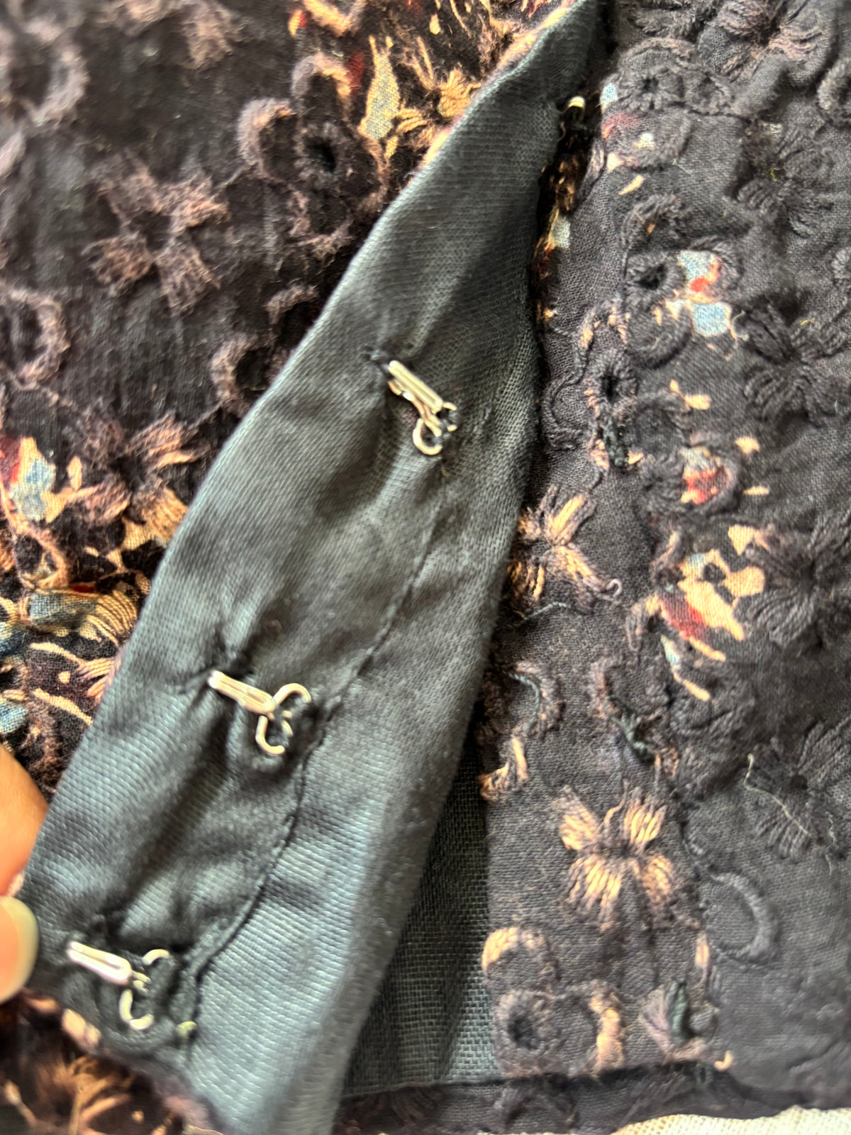 BLACK HAKOBA BLOUSE