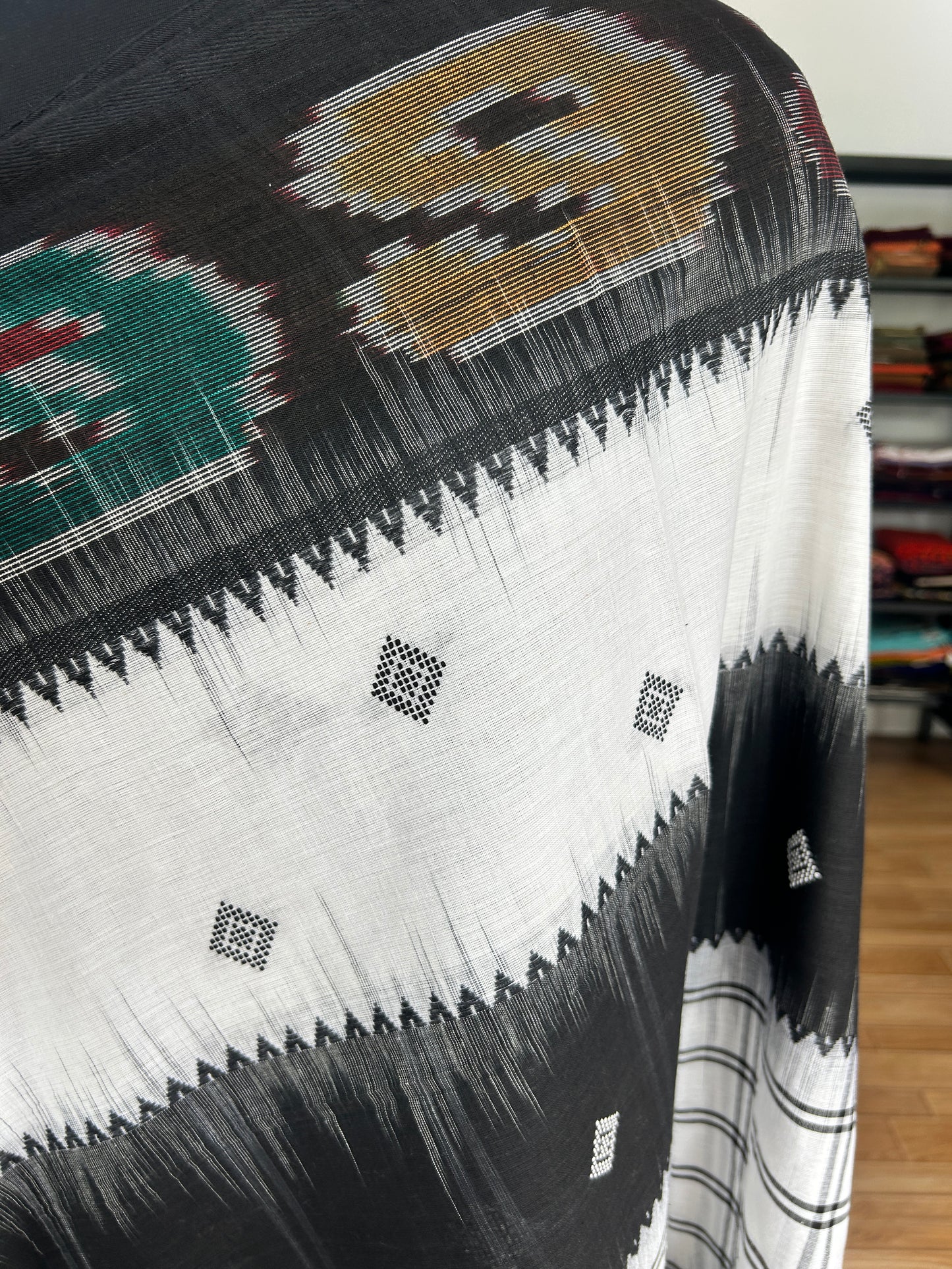 BLACK DHANIAKHALI SAREE