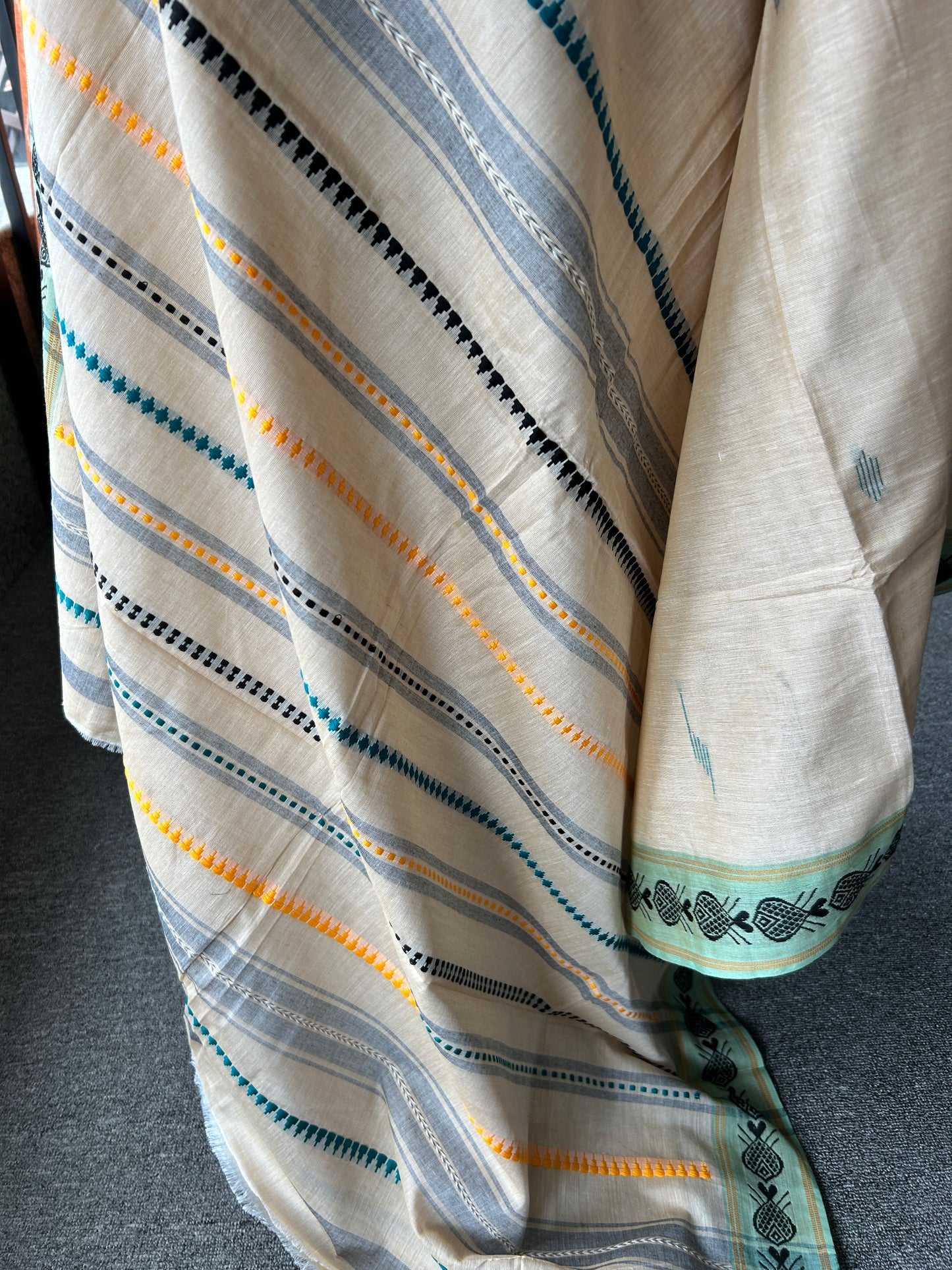 BIEGE DHANIAKHALI SAREE