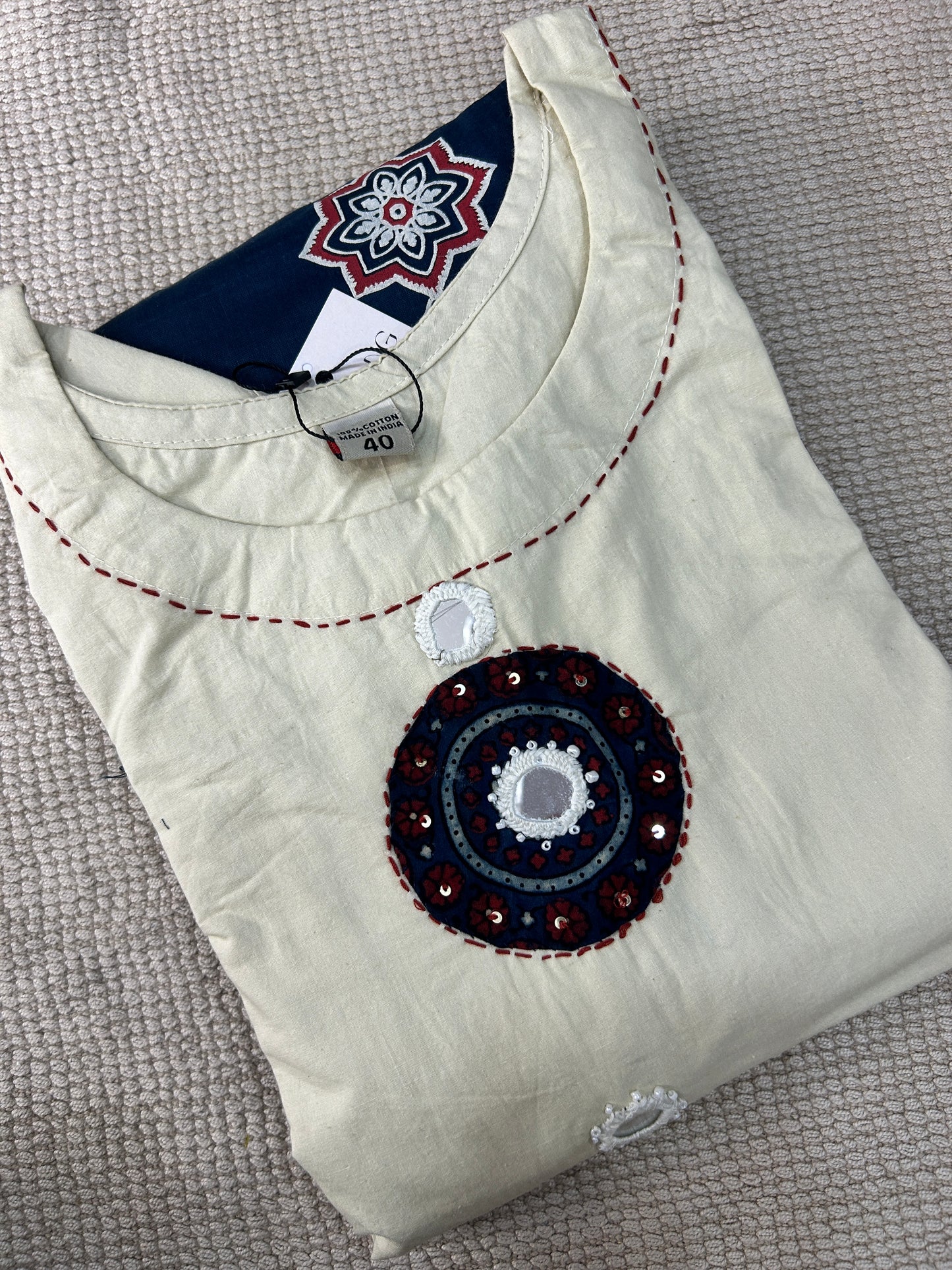 WHITE GAMTHI COTTON SUIT