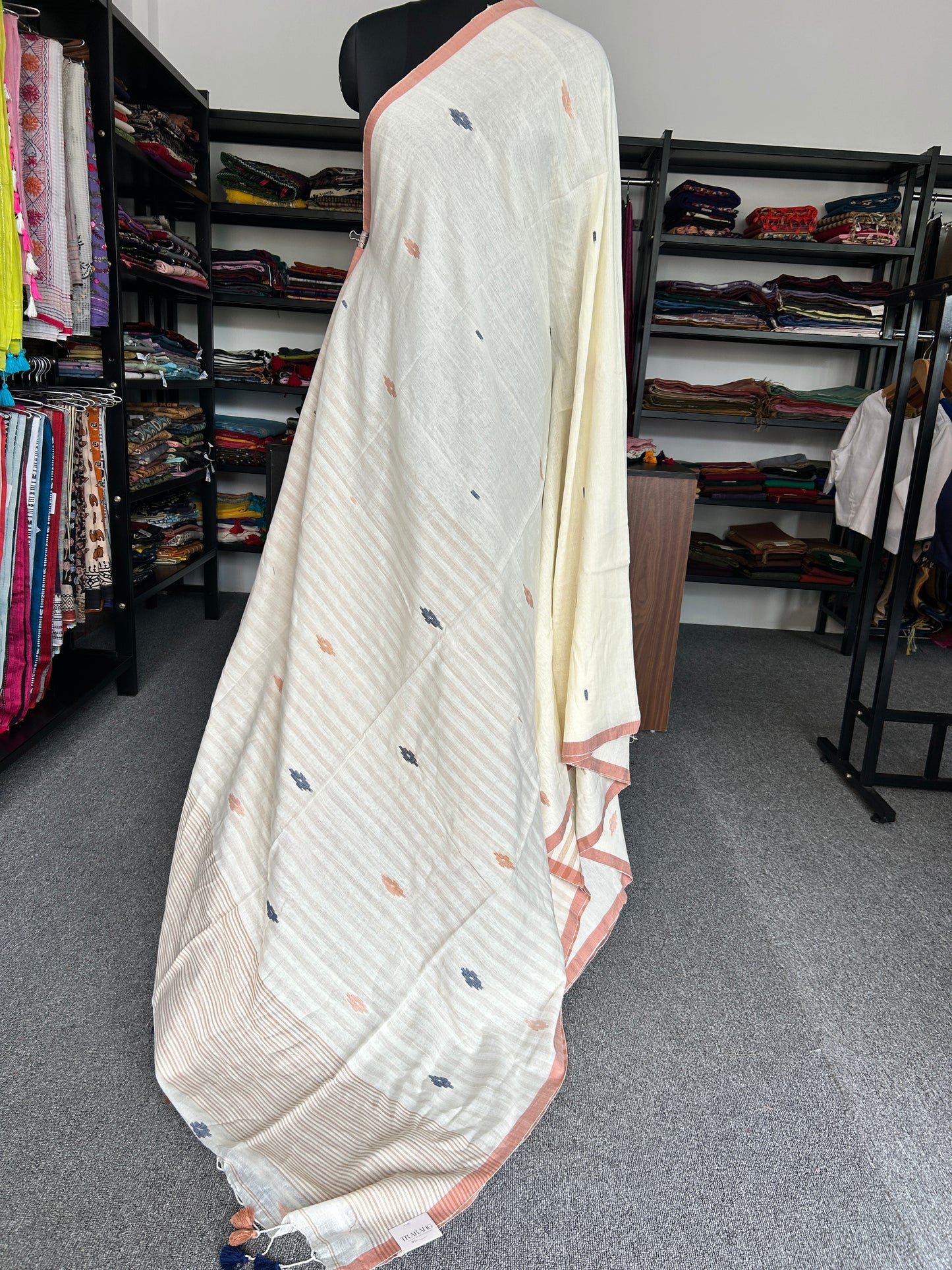 OFF-WHITE BUTTA JAMDANI