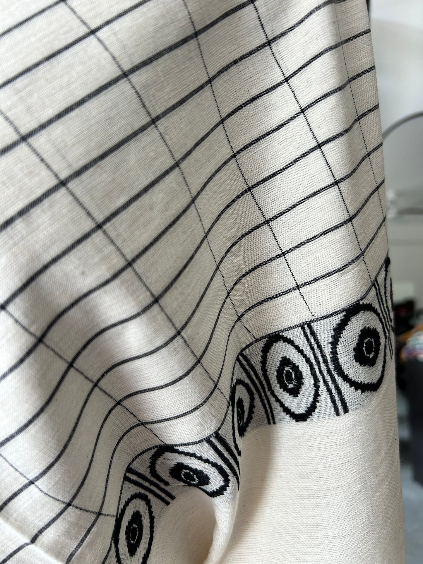 WHITE DHANIAKHALI SAREE