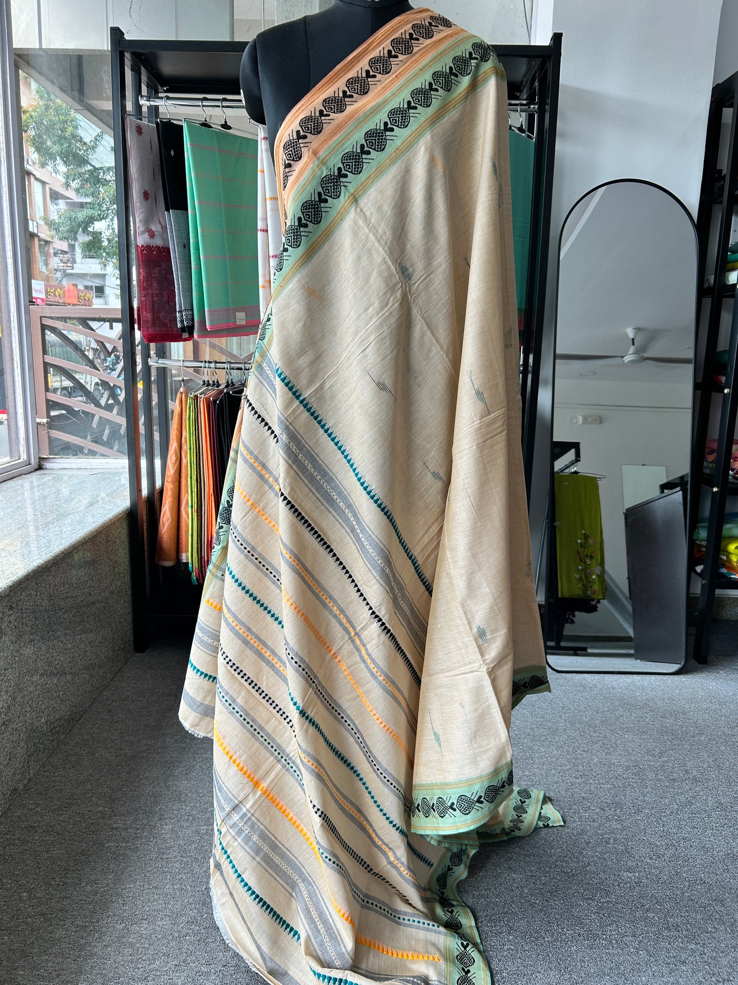 BIEGE DHANIAKHALI SAREE