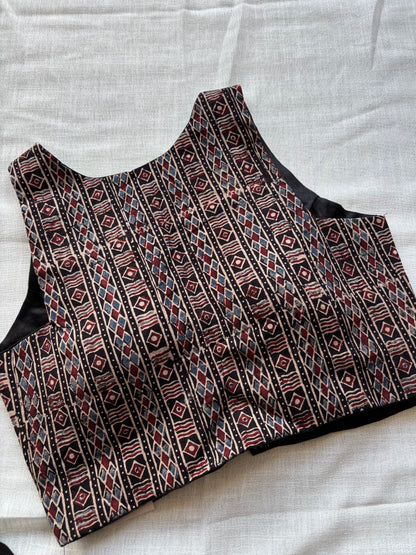 BLACK COTTON BLOUSE