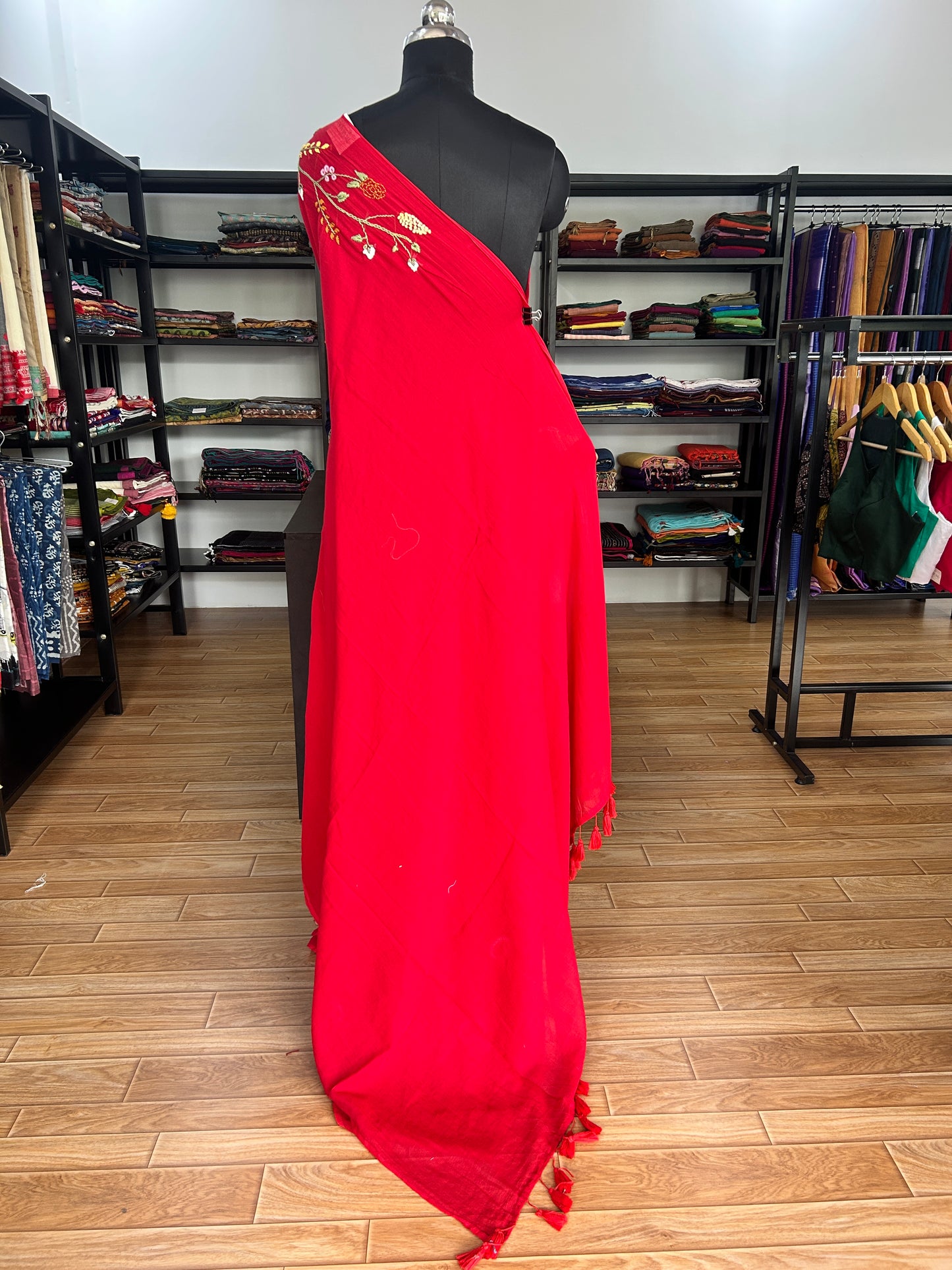 RED KATHA MUL SAREE