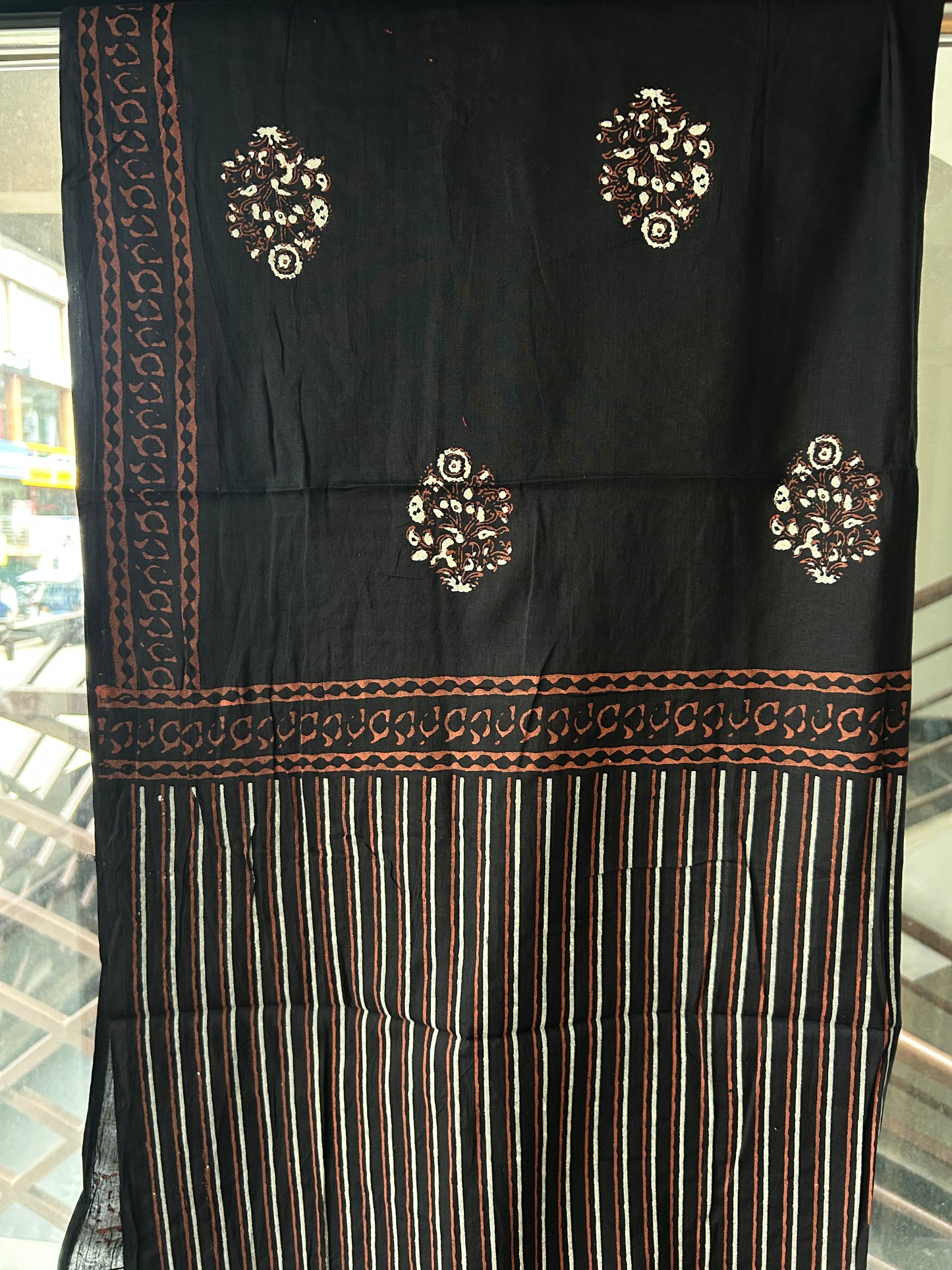 ORANGE GAMTHI COTTON SUIT