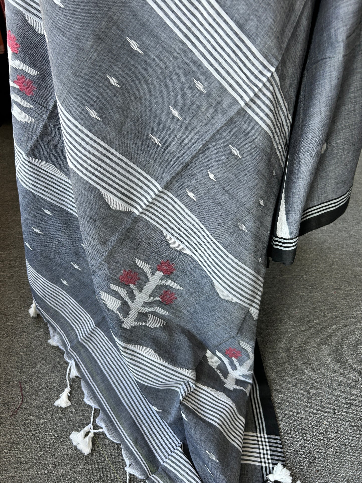 GREY JAMDANI SAREE