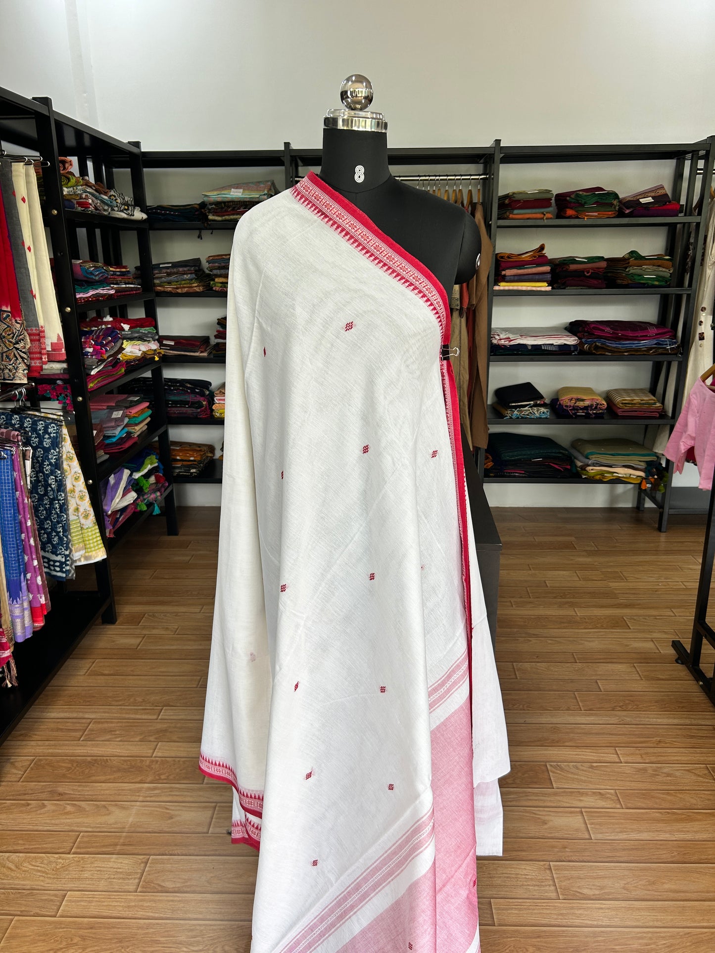 WHITE DHANIAKHALI SAREE