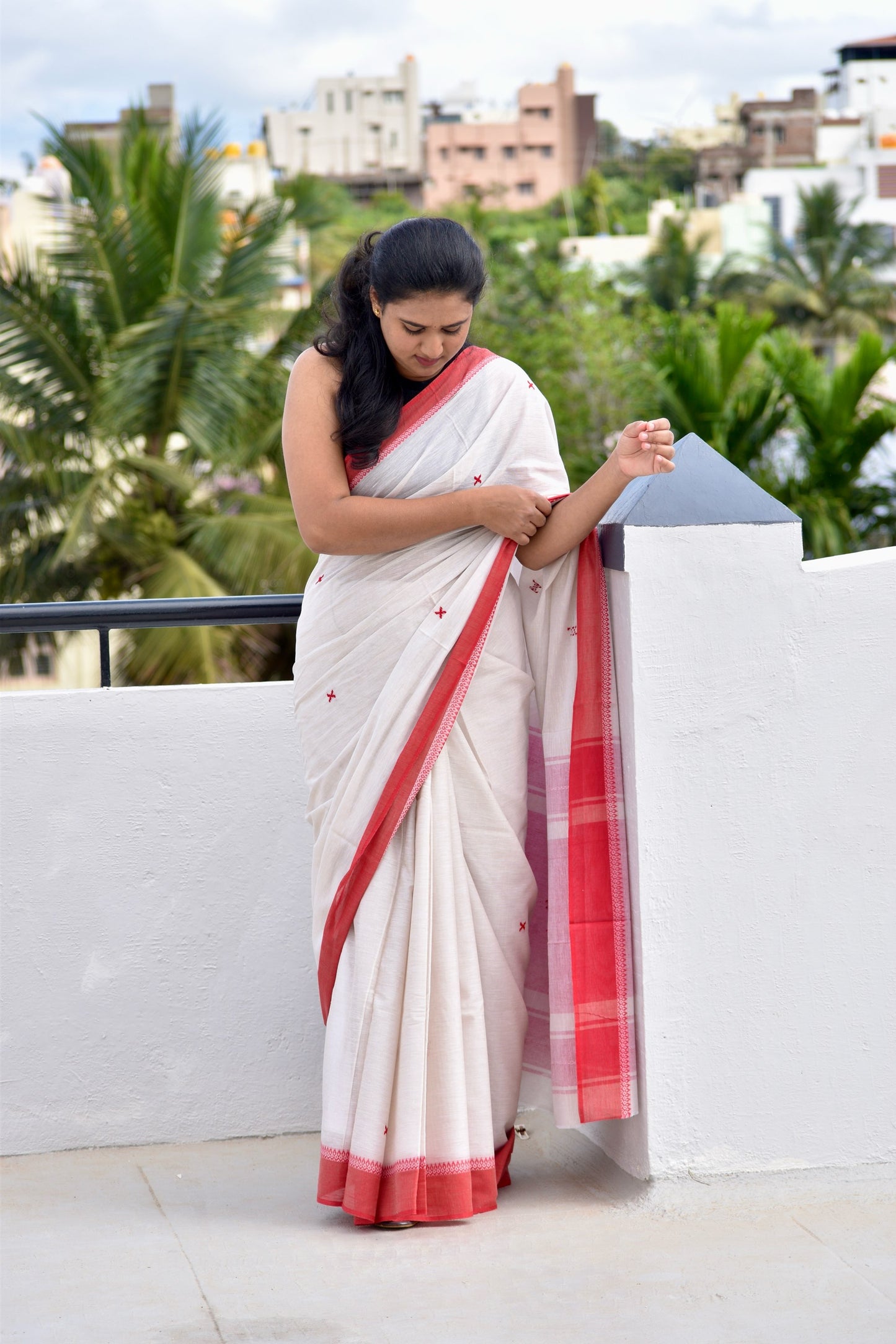 BIEGE DHANIAKHALI SAREE