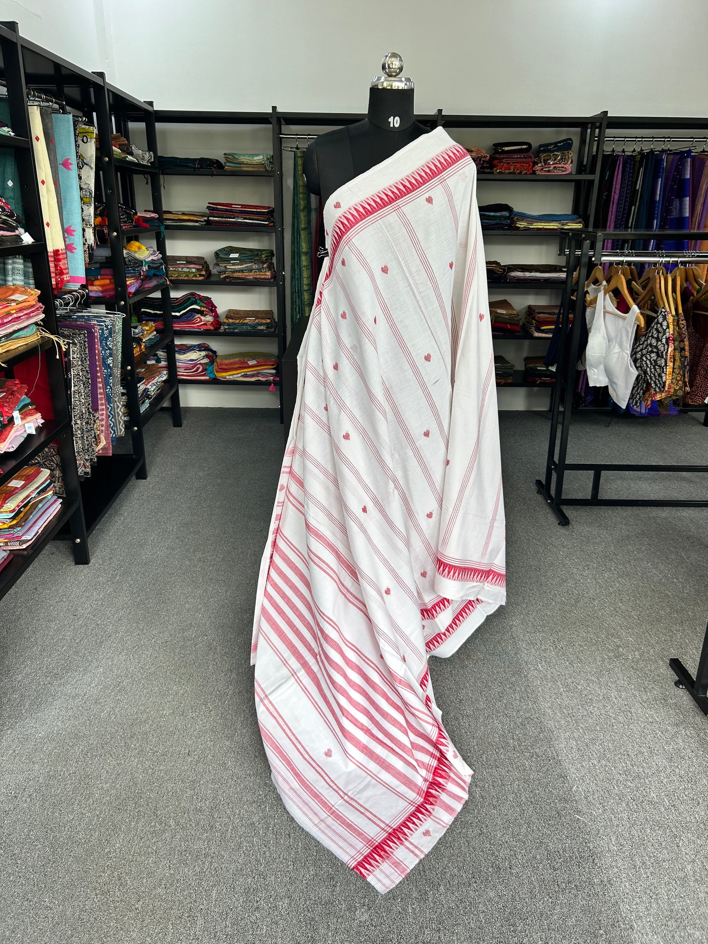 WHITE DHANIAKHALI SAREE