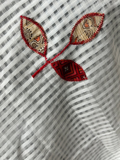 White applique kota