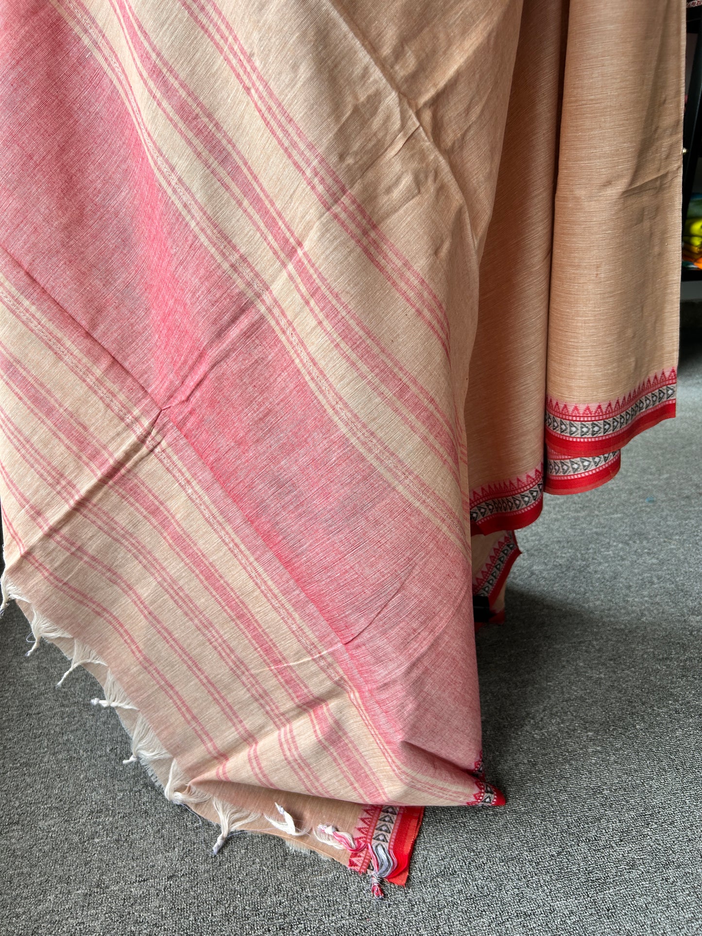 BIEGE DHANIAKHALI SAREE