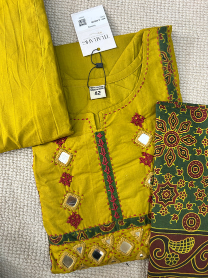 YELLOW COTTON SUIT