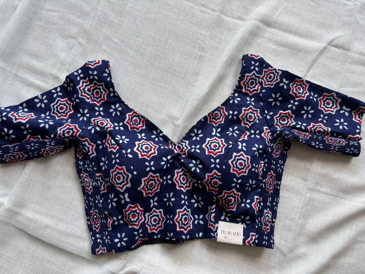 BLUE STRECHABLE BLOUSE