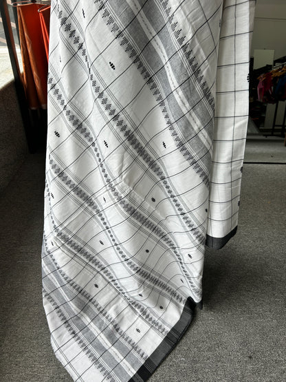 WHITE DHANIAKHALI SAREE