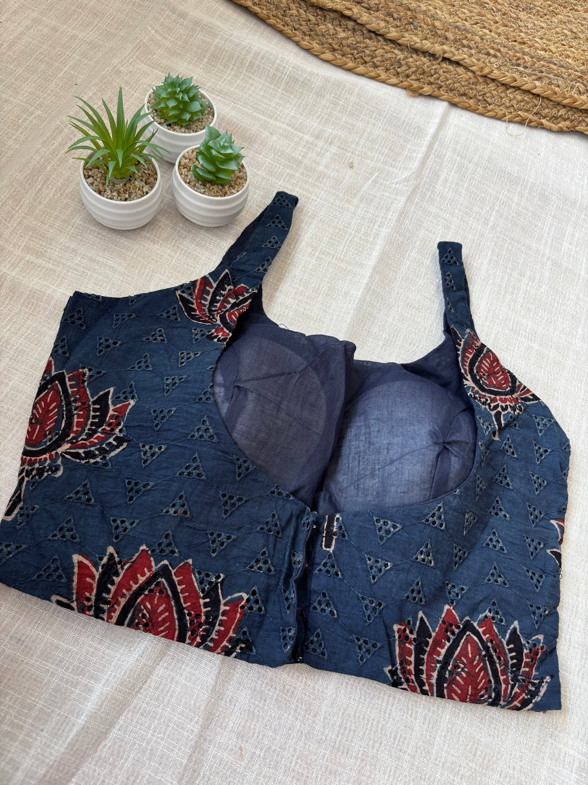 NAVY BLUE HAKOBA BLOUSE