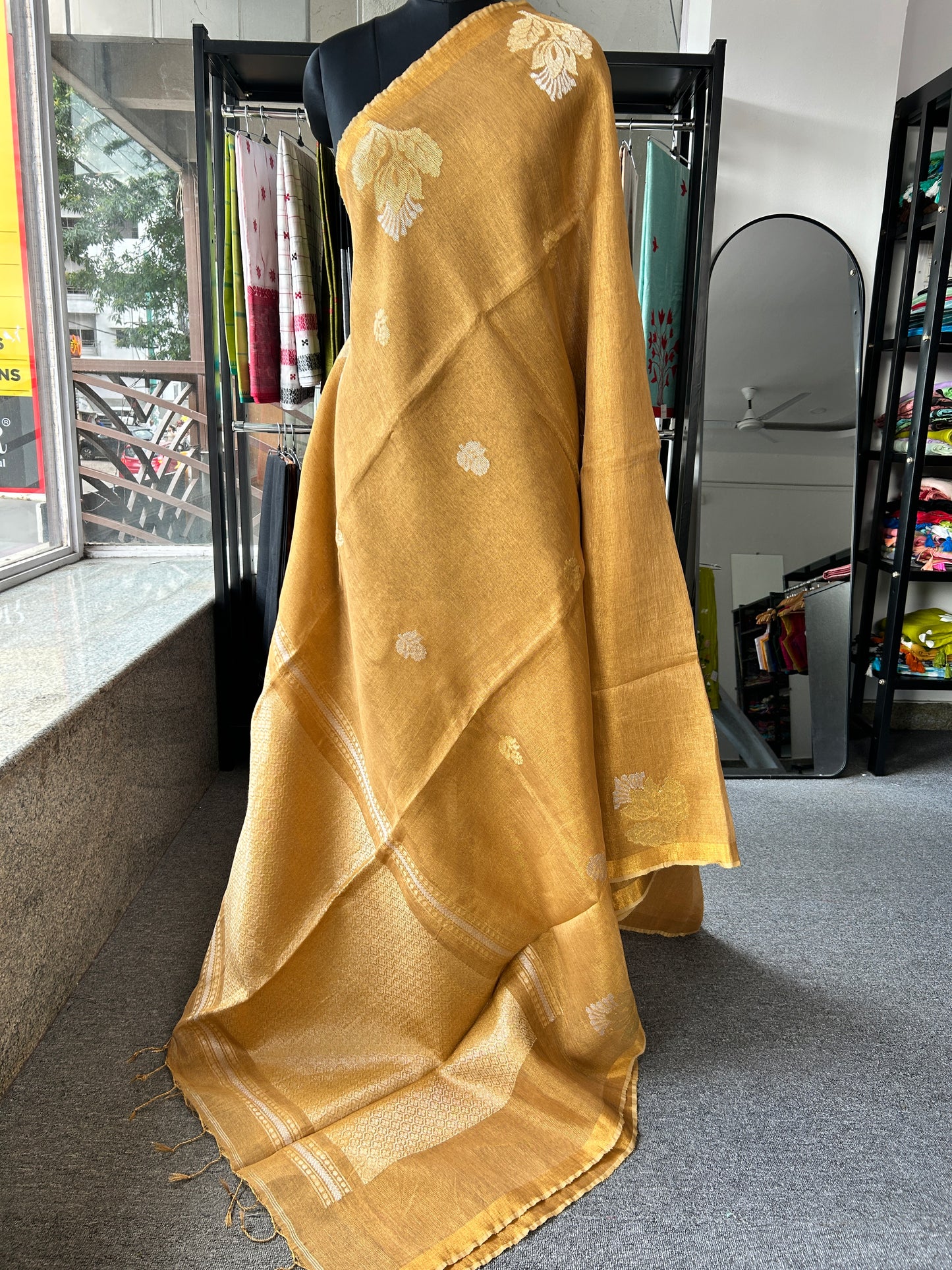 YELLOW TISSUE JAMDANI