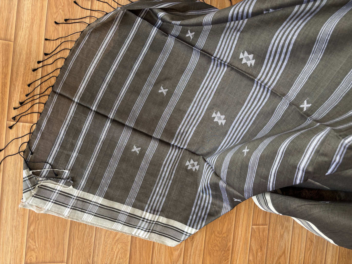 GREY BHUJODI SAREE