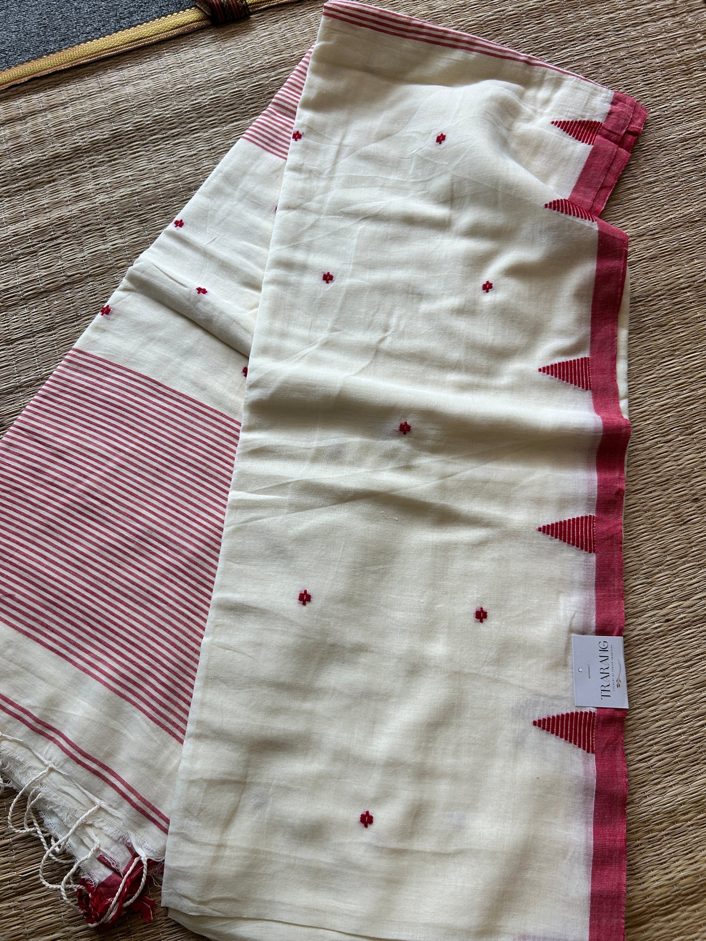 WHITE MUL JAMDANI SAREE