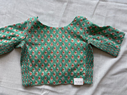 GREEN STRECHABLE BLOUSE