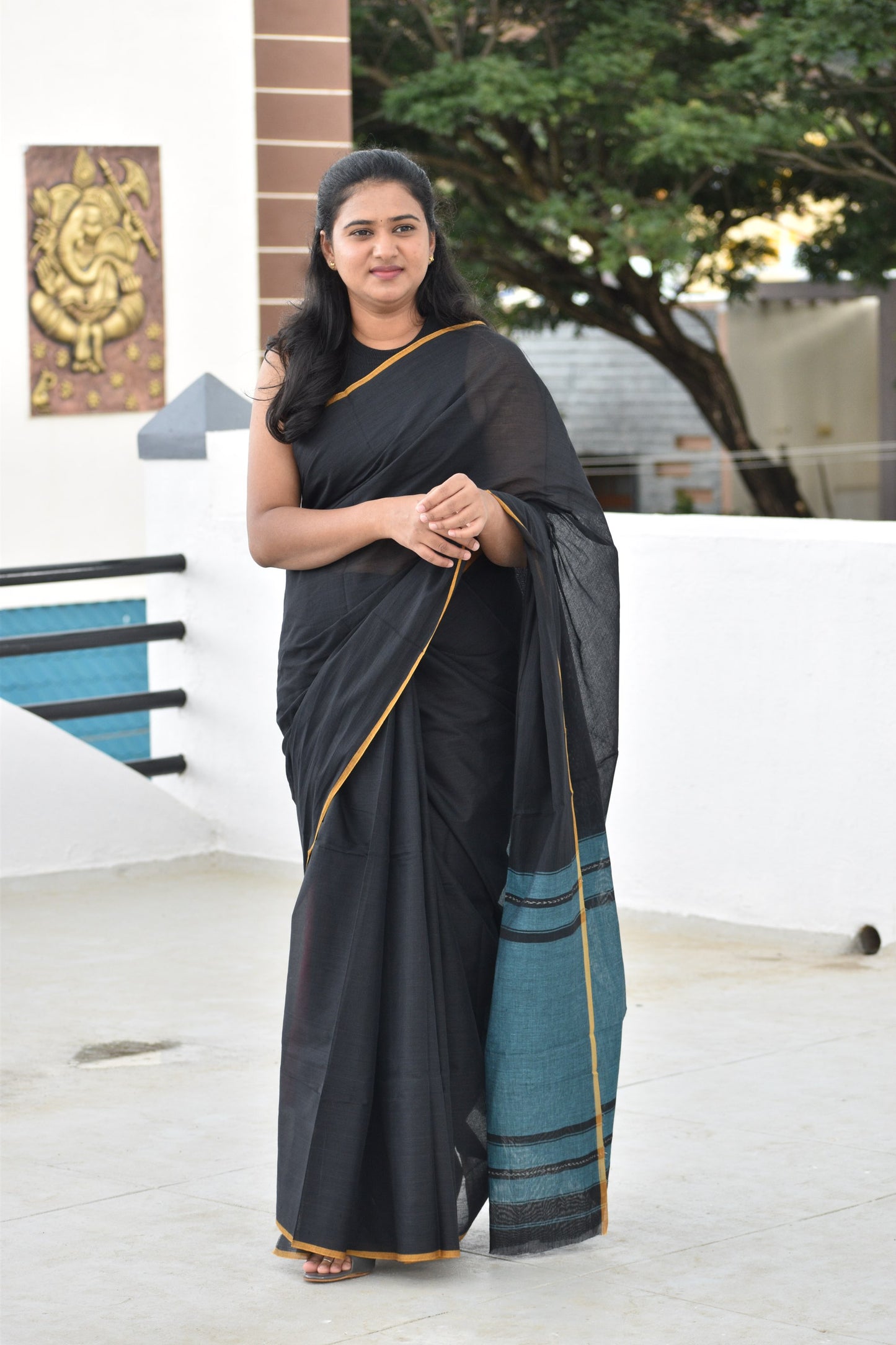 BLACK DHANIAKHALI SAREE