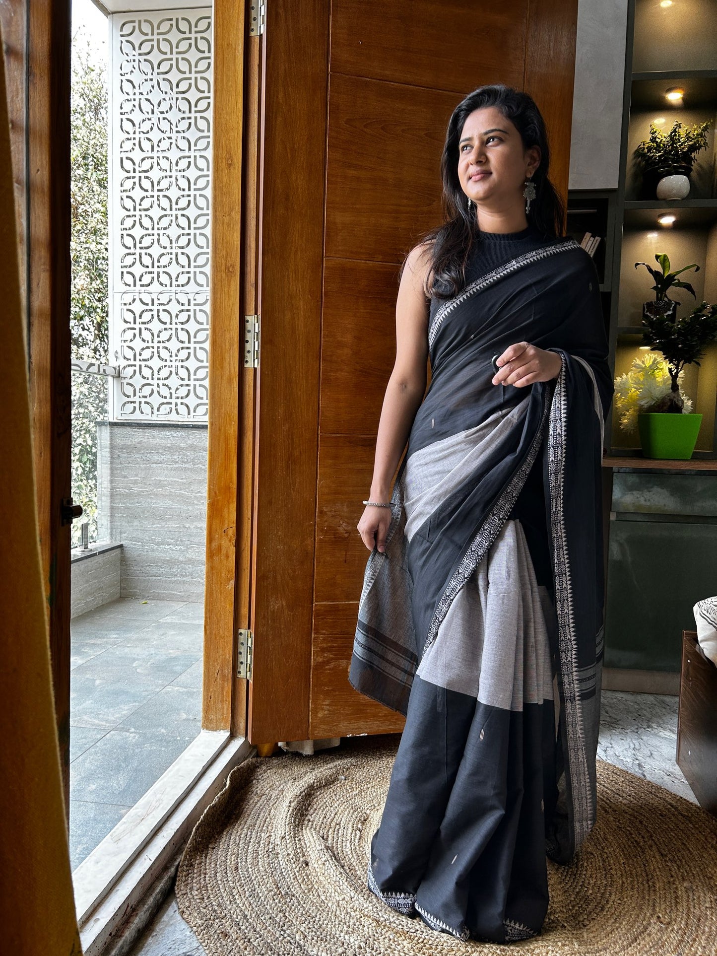 BLACK DHANIAKHALI SAREE