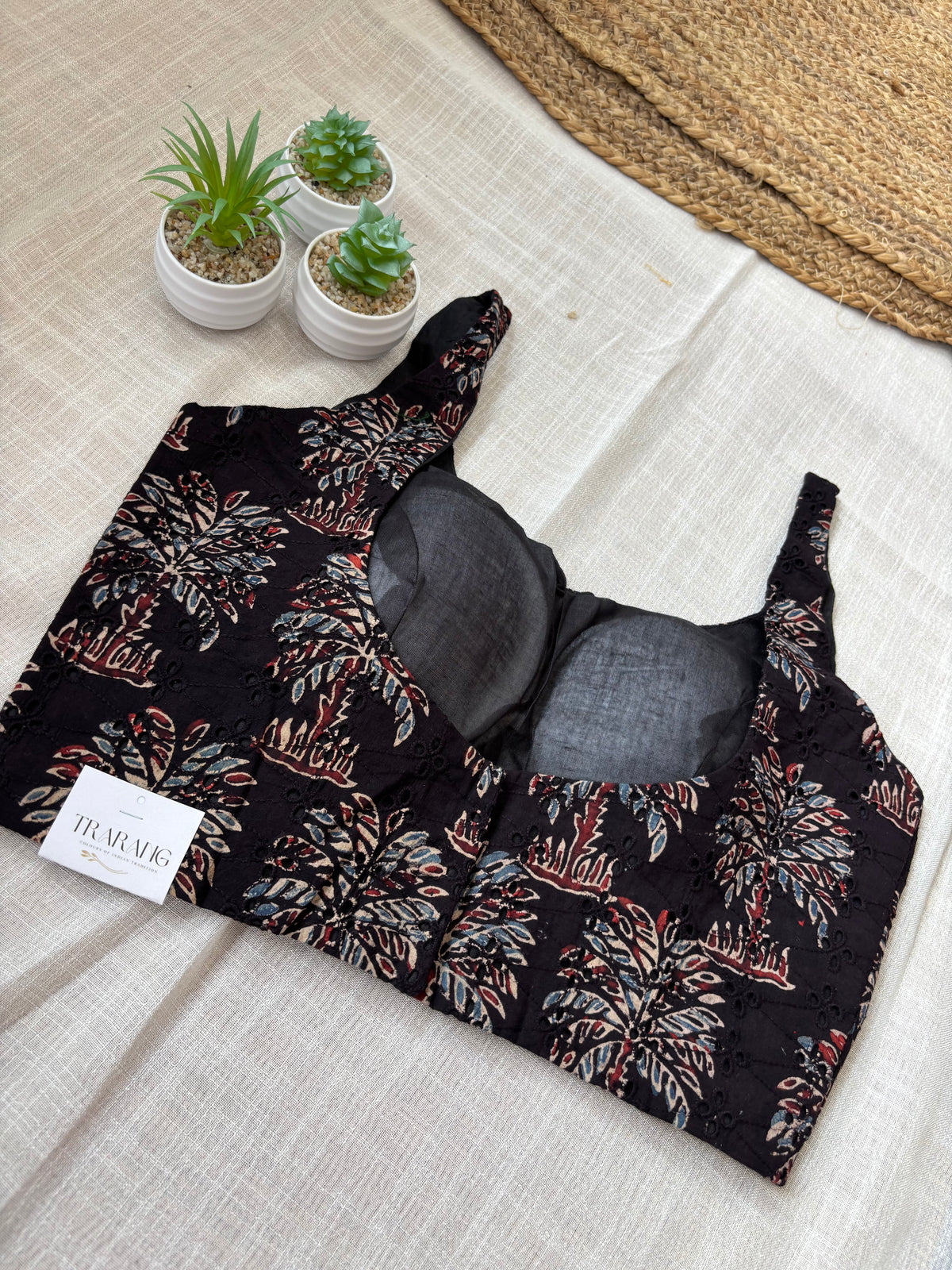 BLACK HAKOBA BLOUSE