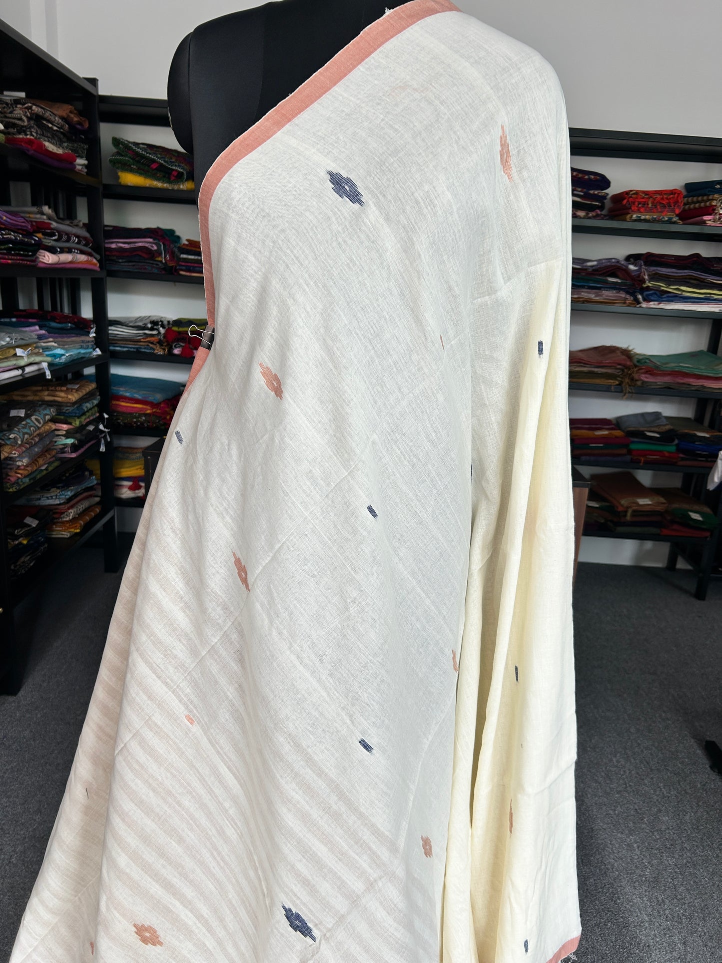 OFF-WHITE BUTTA JAMDANI