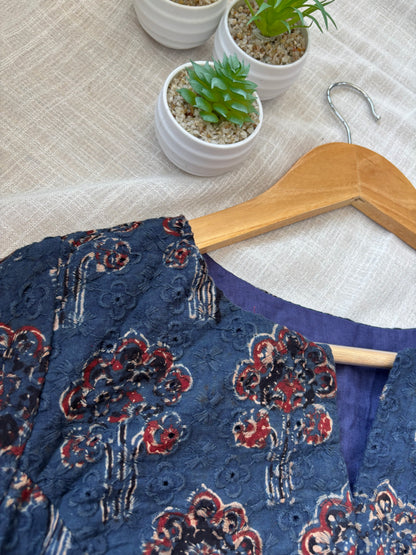 NAVY BLUE HAKOBA BLOUSE