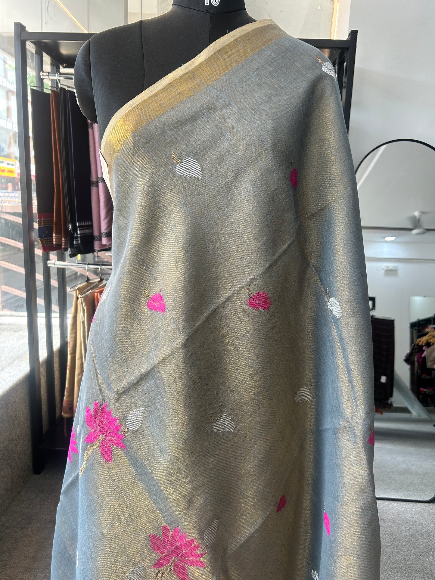 GREY TISSUE JAMDANI