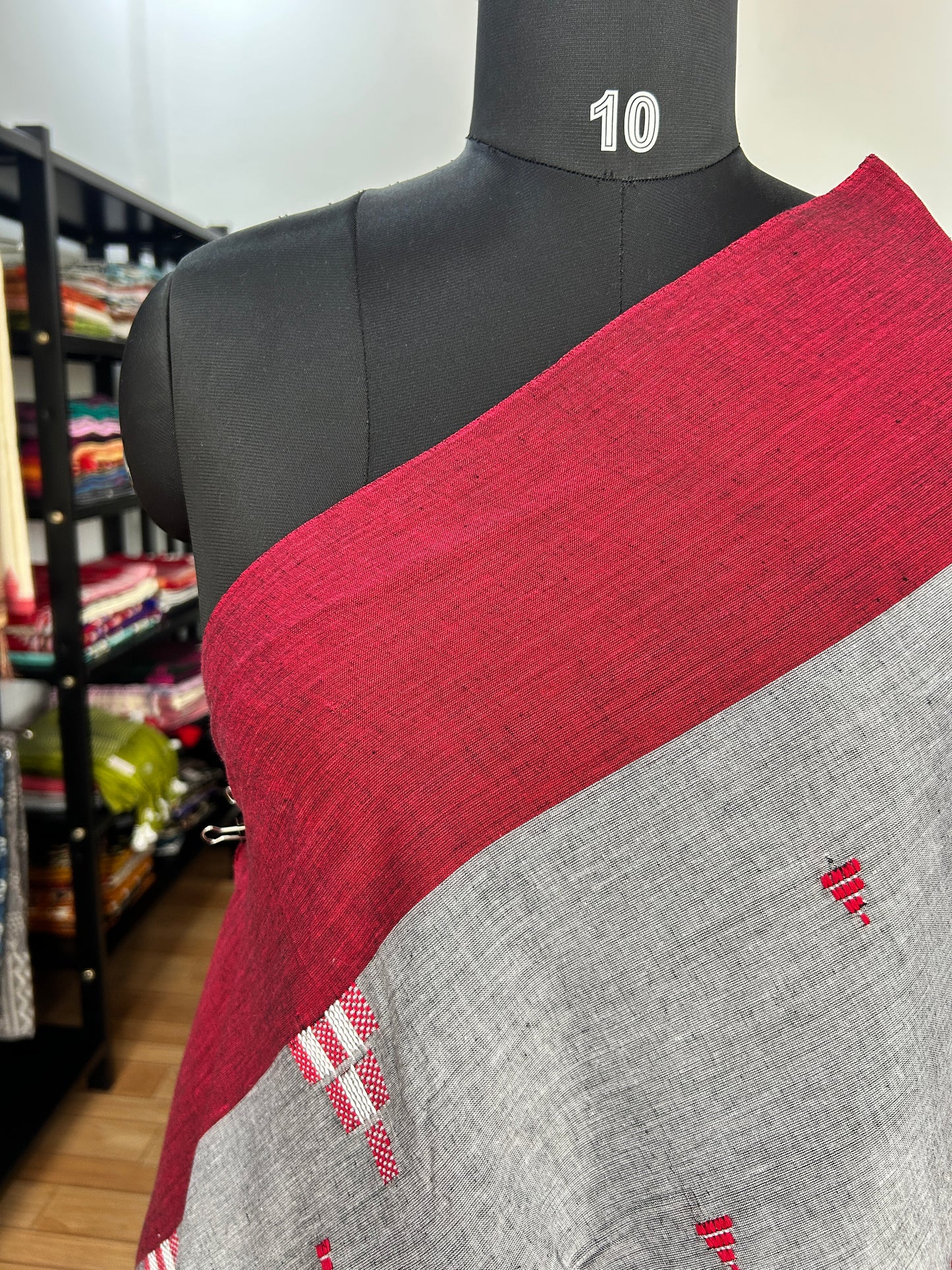 RED DHANIAKHALI SAREE